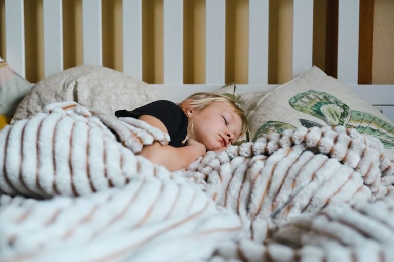 The 45-Minute Nap Trap: Why Short Naps Happen and When to Step In