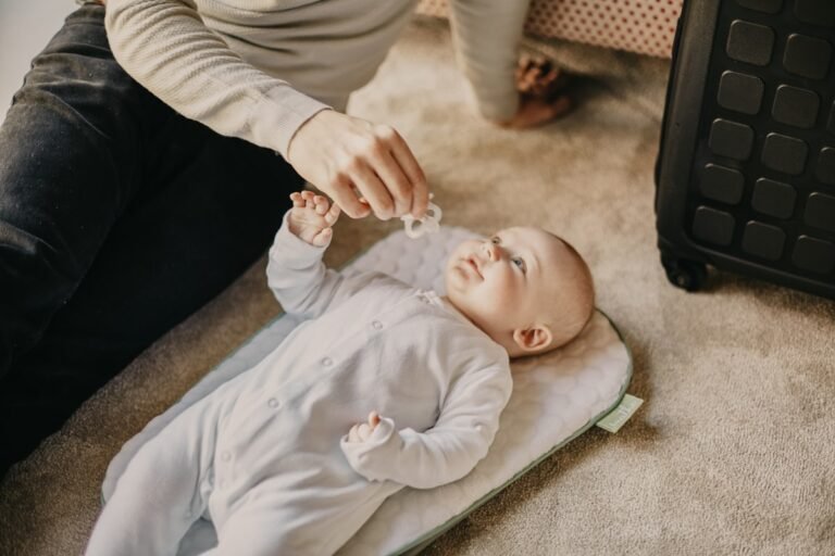Baby’s First Cold: Congestion Relief, RSV vs. Cold, and the Breathing Red Flags
